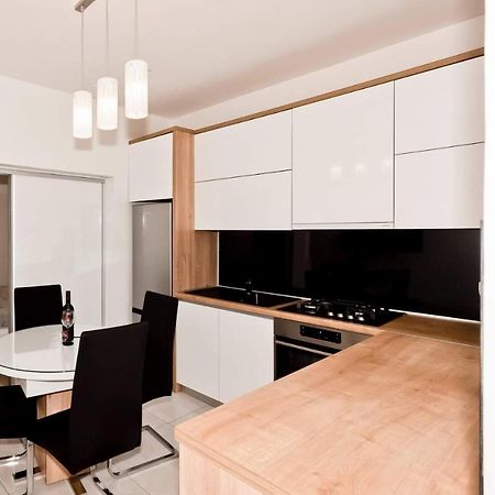 Apartment White Pearl Ražanac Eksteriør billede