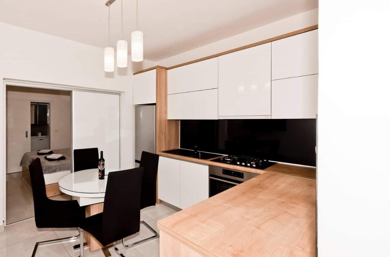 Apartment White Pearl Ražanac Eksteriør billede