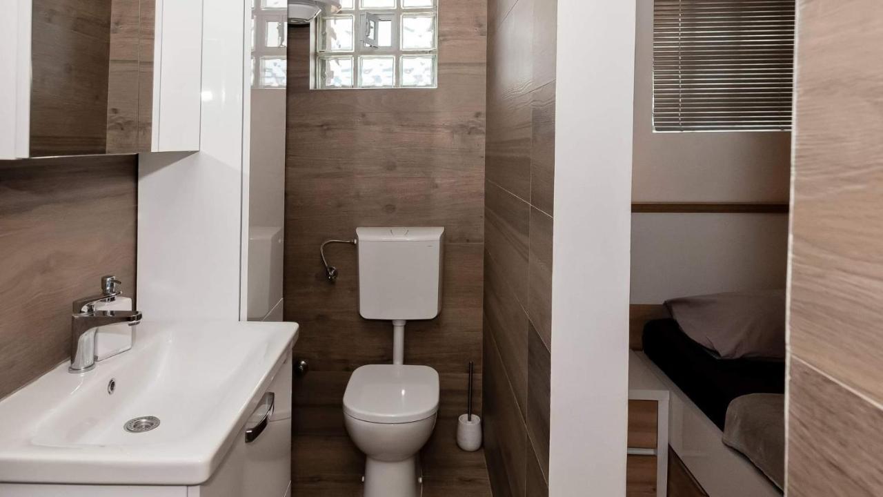 Apartment White Pearl Ražanac Eksteriør billede